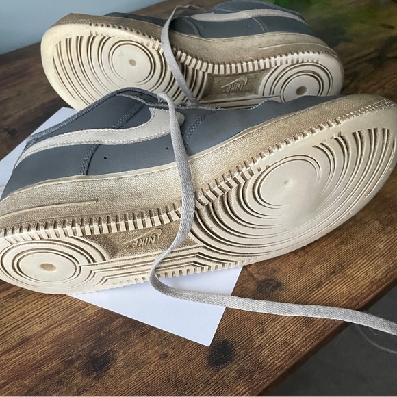 Men’s Nike airforce 1 Gray and white size 10 worn - Picture 12 of 12